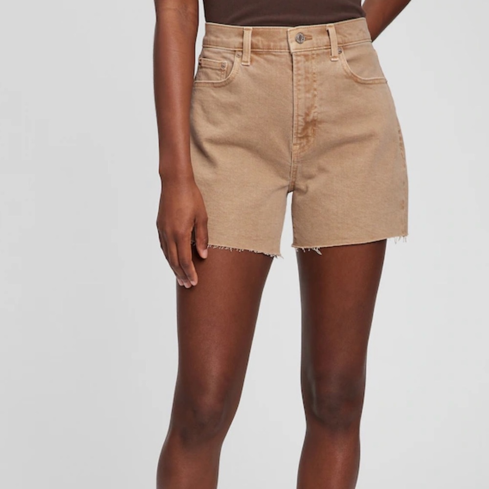 Gap 4” High Rise Sand Beige Denim Shorts Size 31